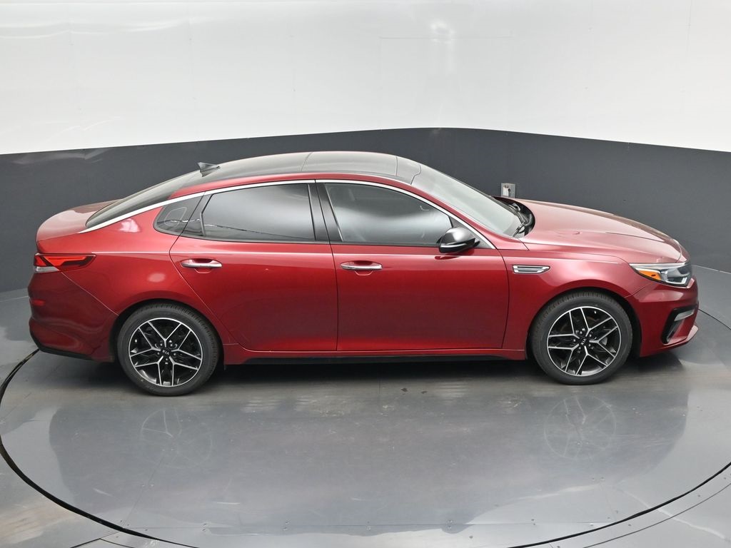 Vehicle image 12 of 72