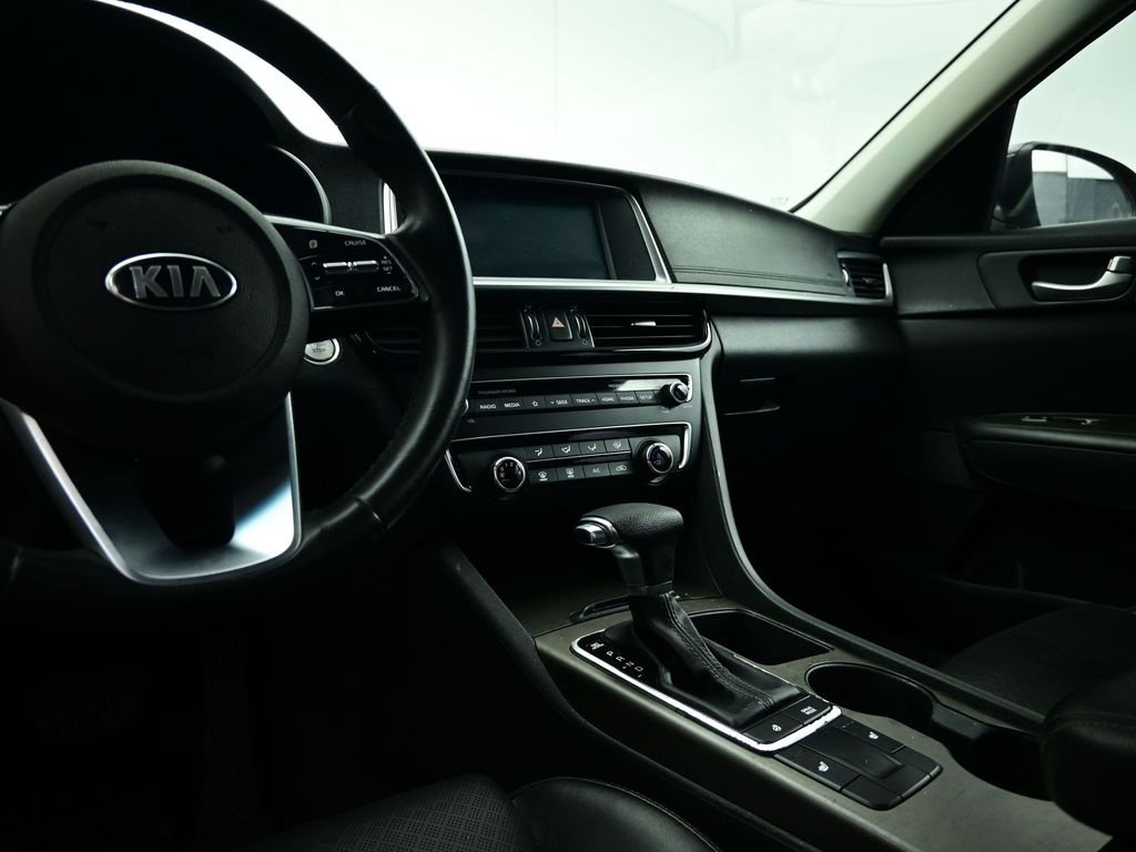 Vehicle image 54 of 72
