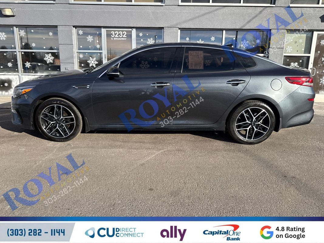 2020 Kia Optima SE Image 4 of 38