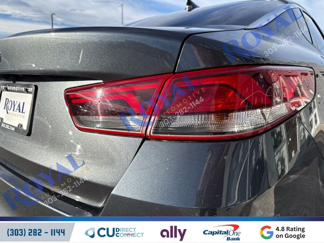 2020 Kia Optima SE Image 30 of 38