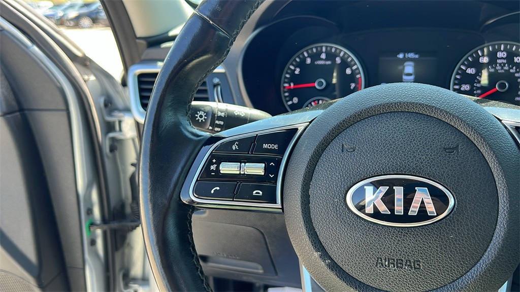 Vehicle image 18 of 46
