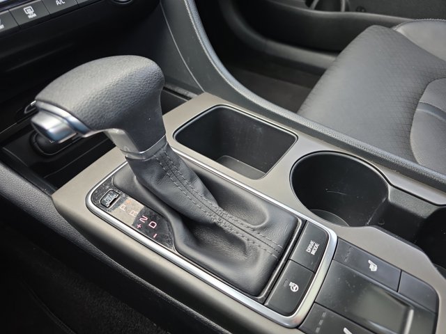 2020 Kia Optima SE Image 19 of 28