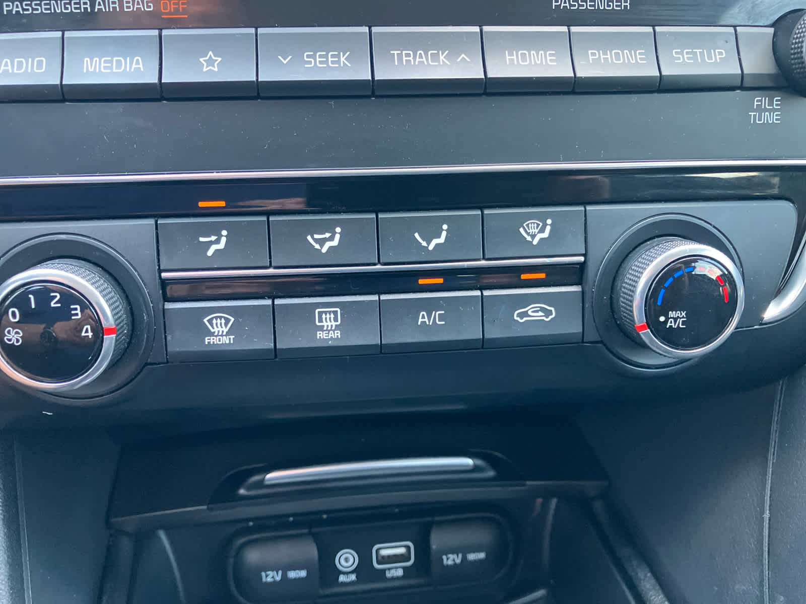 Vehicle image 18 of 30