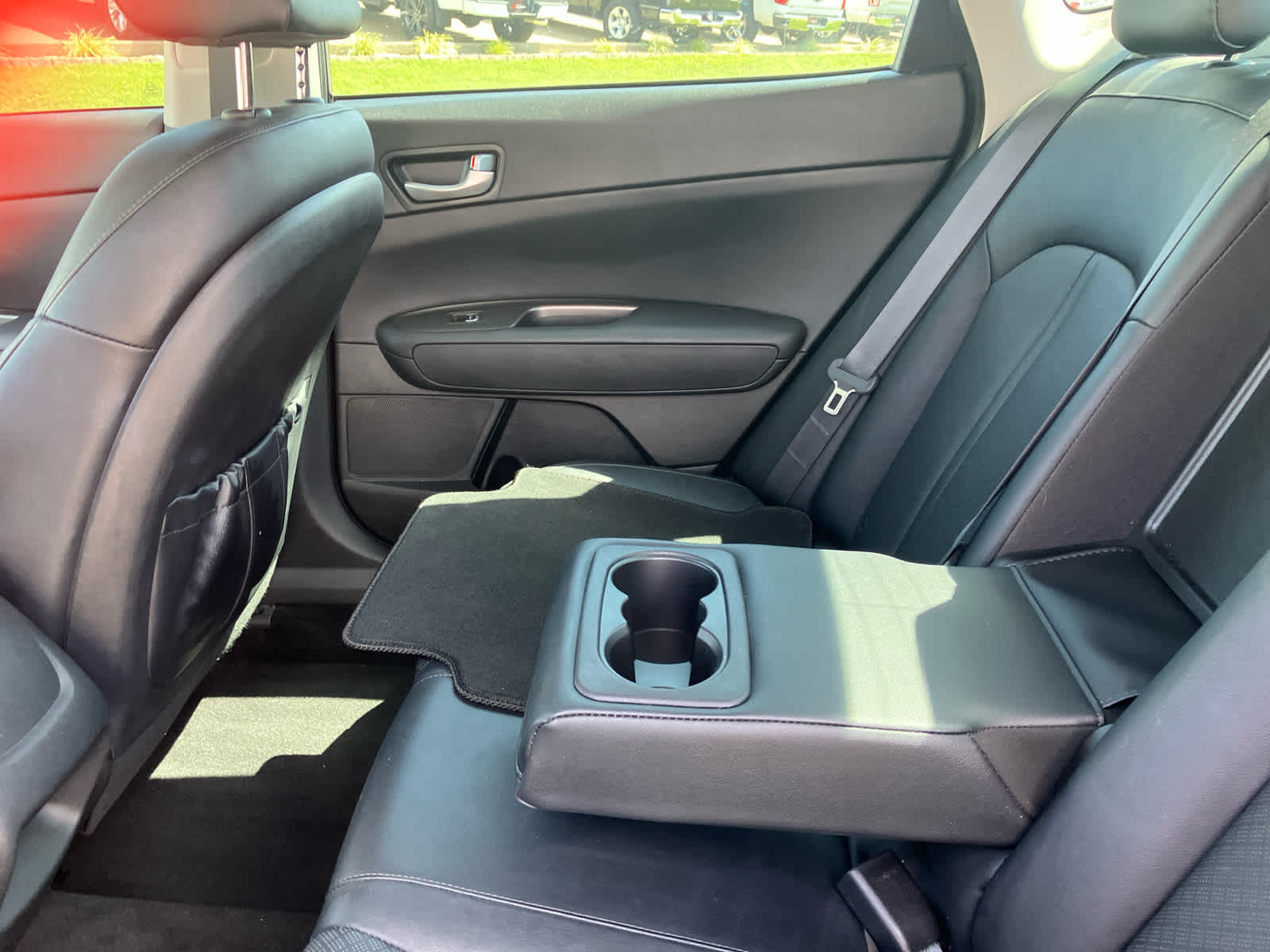 Vehicle image 10 of 30