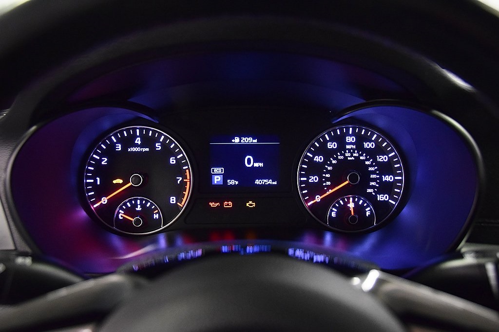 Vehicle image 16 of 33