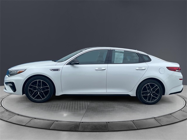 Vehicle image 8 of 15