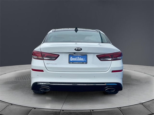 Vehicle image 6 of 15