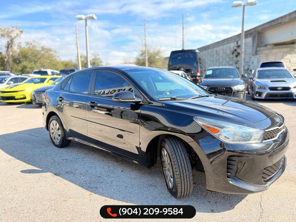 2020 Kia Rio S Image 2 of 43
