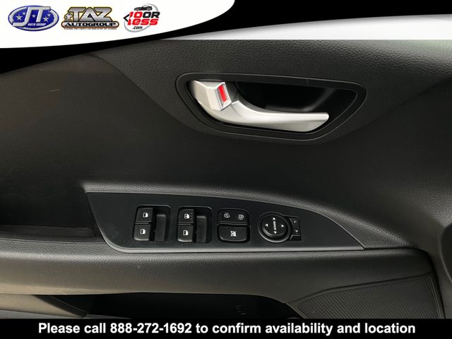 Vehicle image 11 of 22