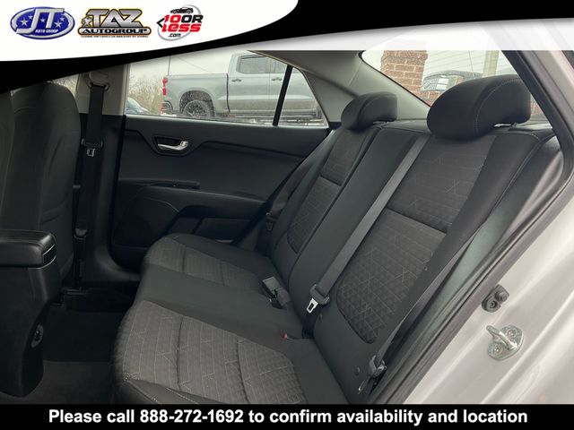 Vehicle image 13 of 22
