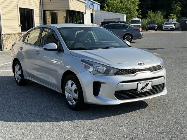 Vehicle image 3 of 23
