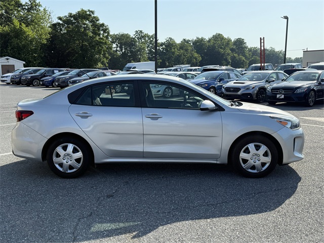 Vehicle image 4 of 23