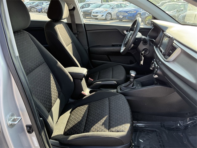 Vehicle image 11 of 23