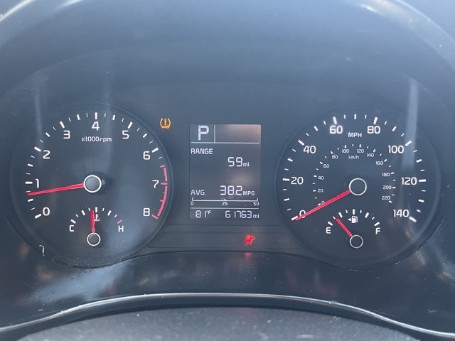 Vehicle image 8 of 12