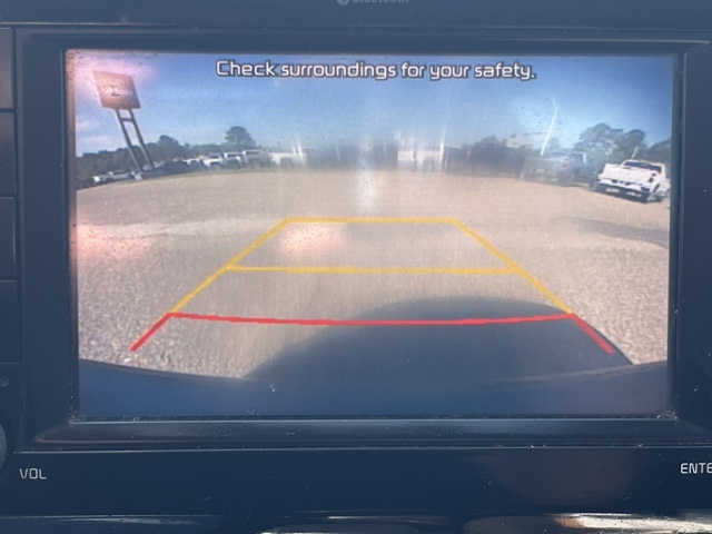 Vehicle image 10 of 12