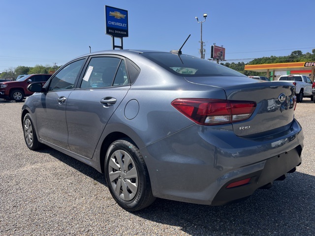 Vehicle image 4 of 12