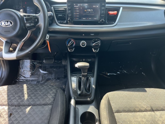 Vehicle image 9 of 12