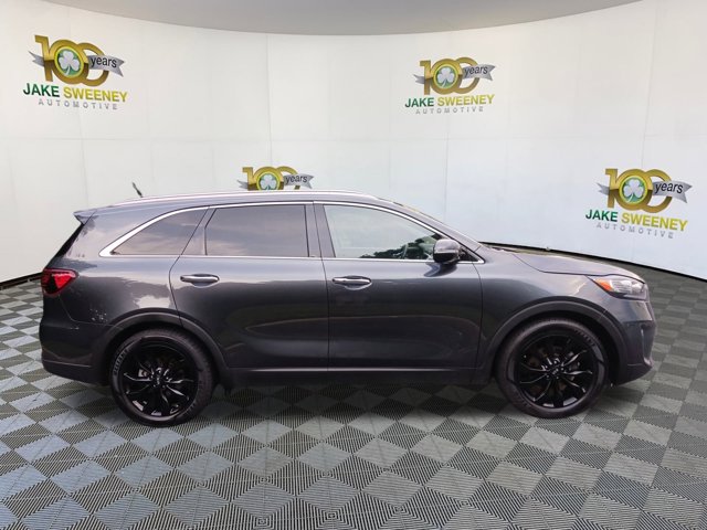 Vehicle image 4 of 29