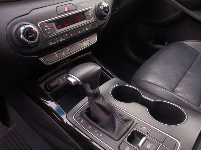 Vehicle image 20 of 29