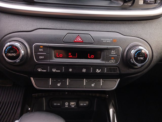 Vehicle image 23 of 29