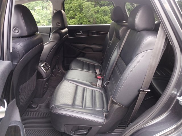 Vehicle image 14 of 29