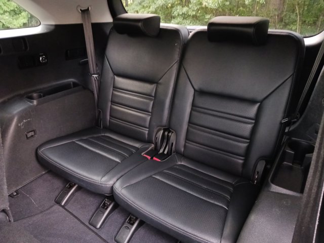 Vehicle image 13 of 29