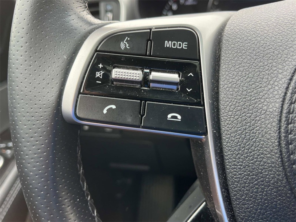 Vehicle image 40 of 41