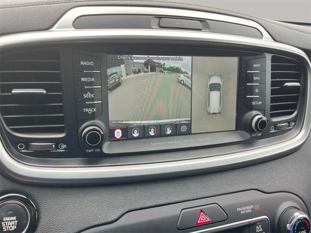 Vehicle image 20 of 41