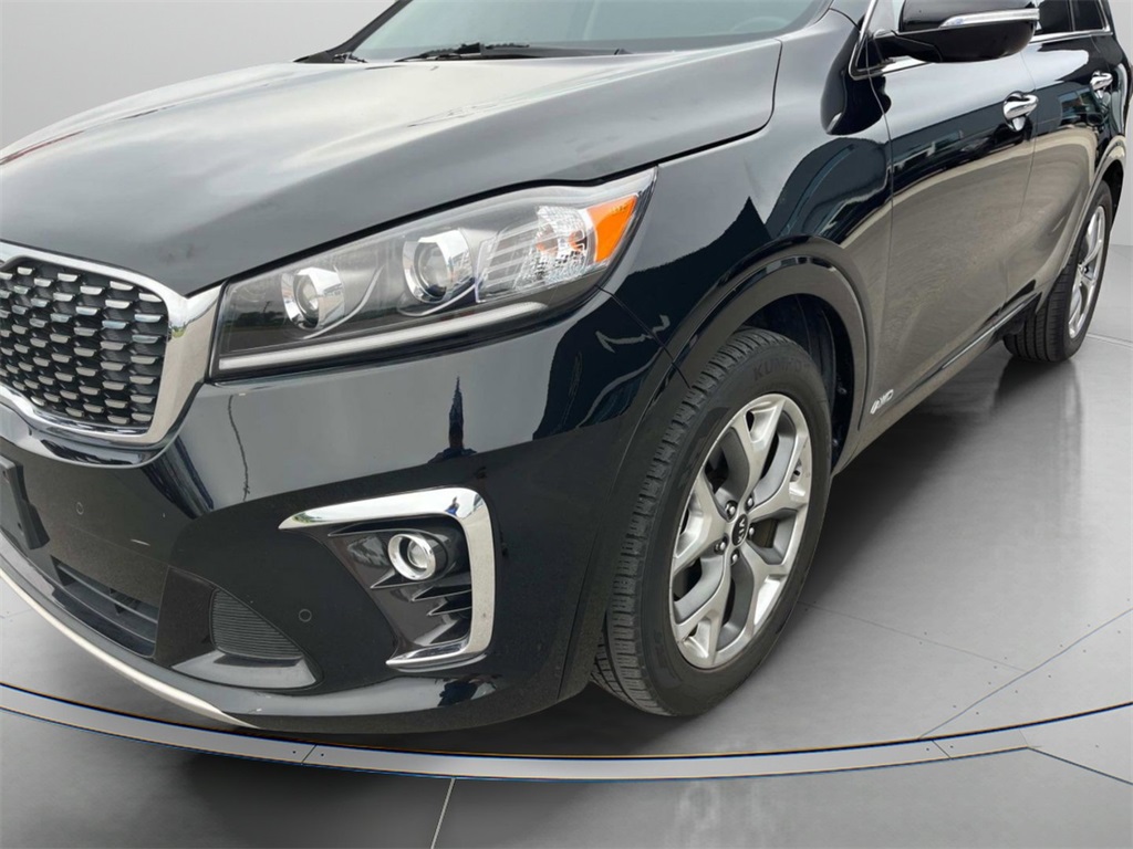 Vehicle image 34 of 41