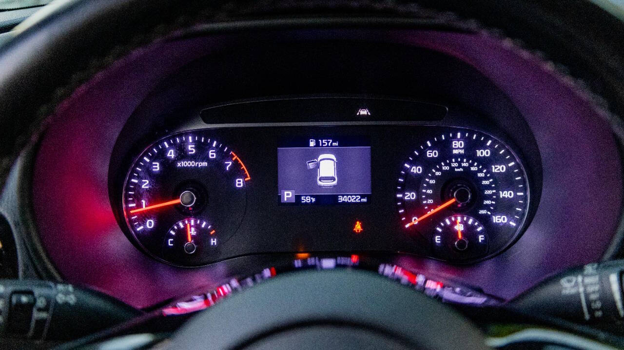 Vehicle image 20 of 30