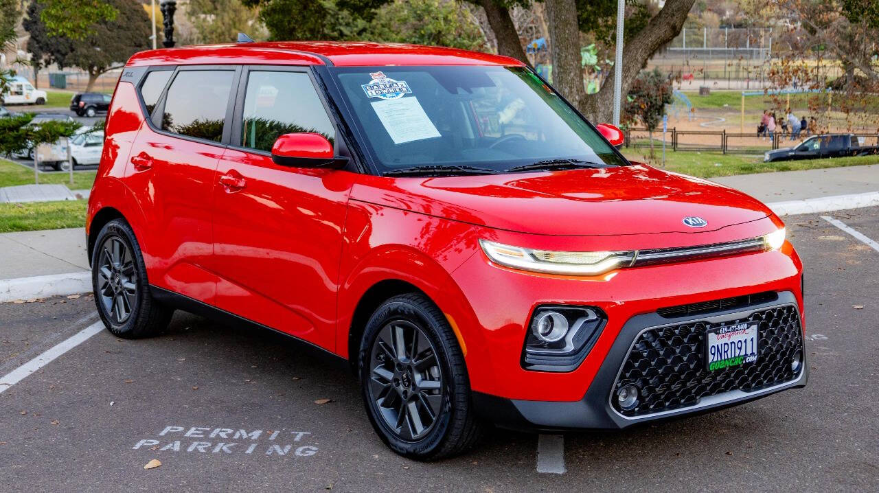 Vehicle image 3 of 30