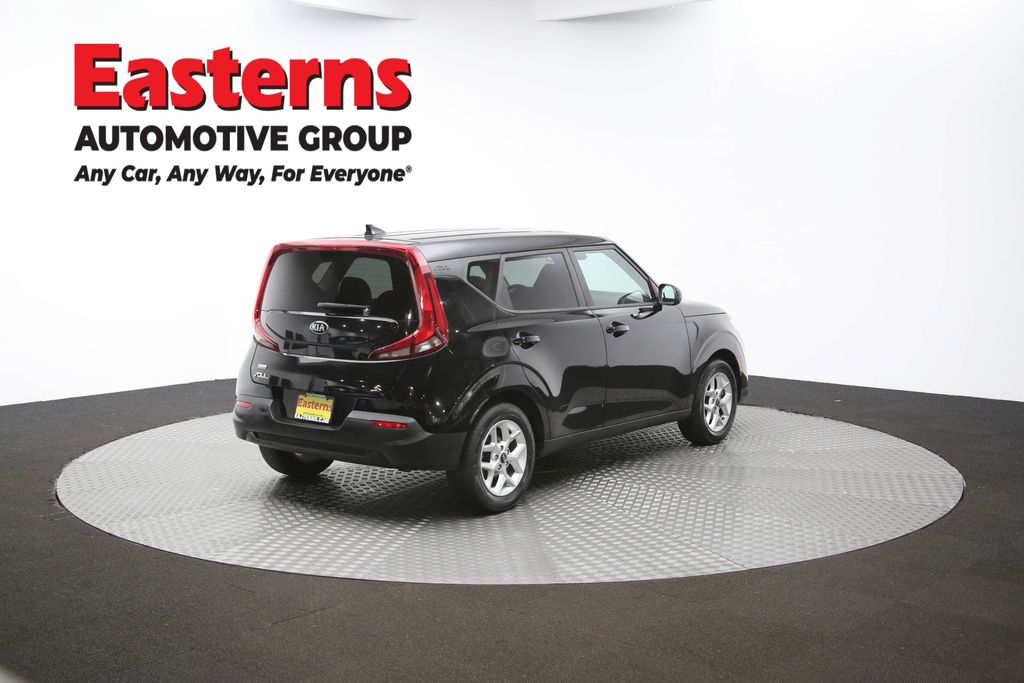 Vehicle image 22 of 63