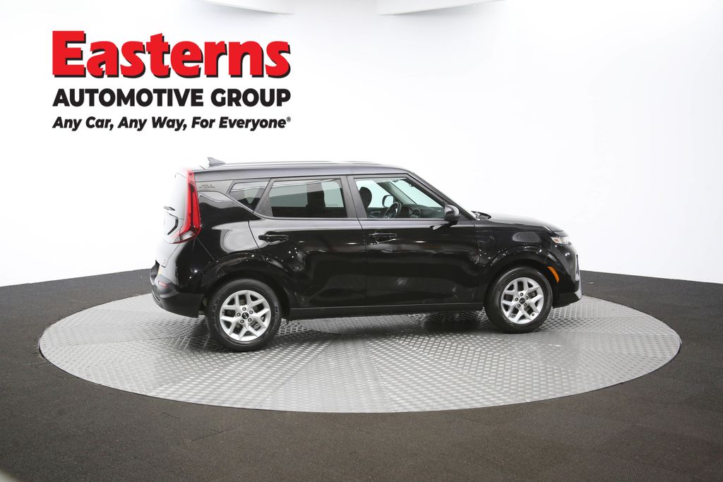 Vehicle image 20 of 63