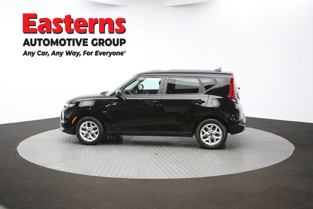 Vehicle image 36 of 63