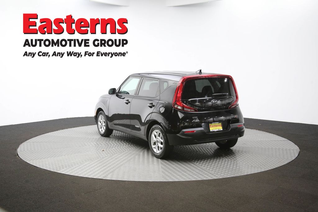 Vehicle image 34 of 63