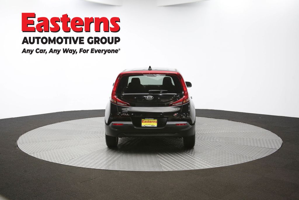 Vehicle image 27 of 63