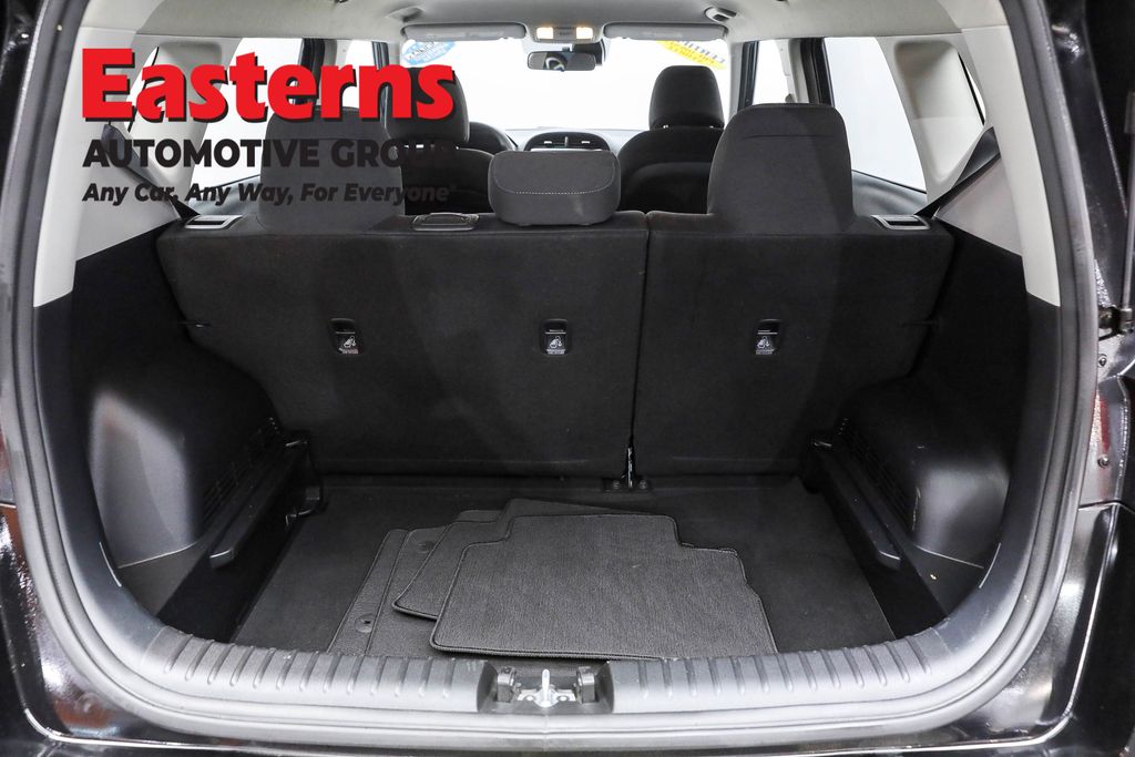 Vehicle image 43 of 63