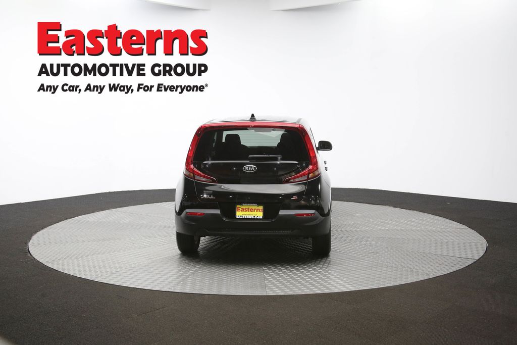 Vehicle image 30 of 63