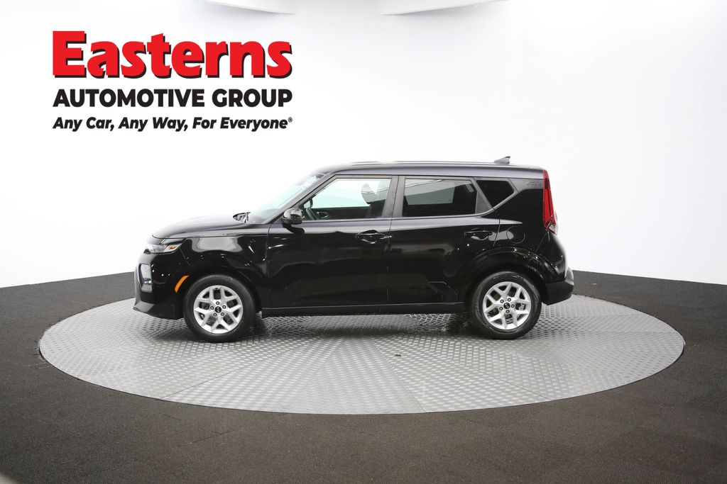 Vehicle image 35 of 63