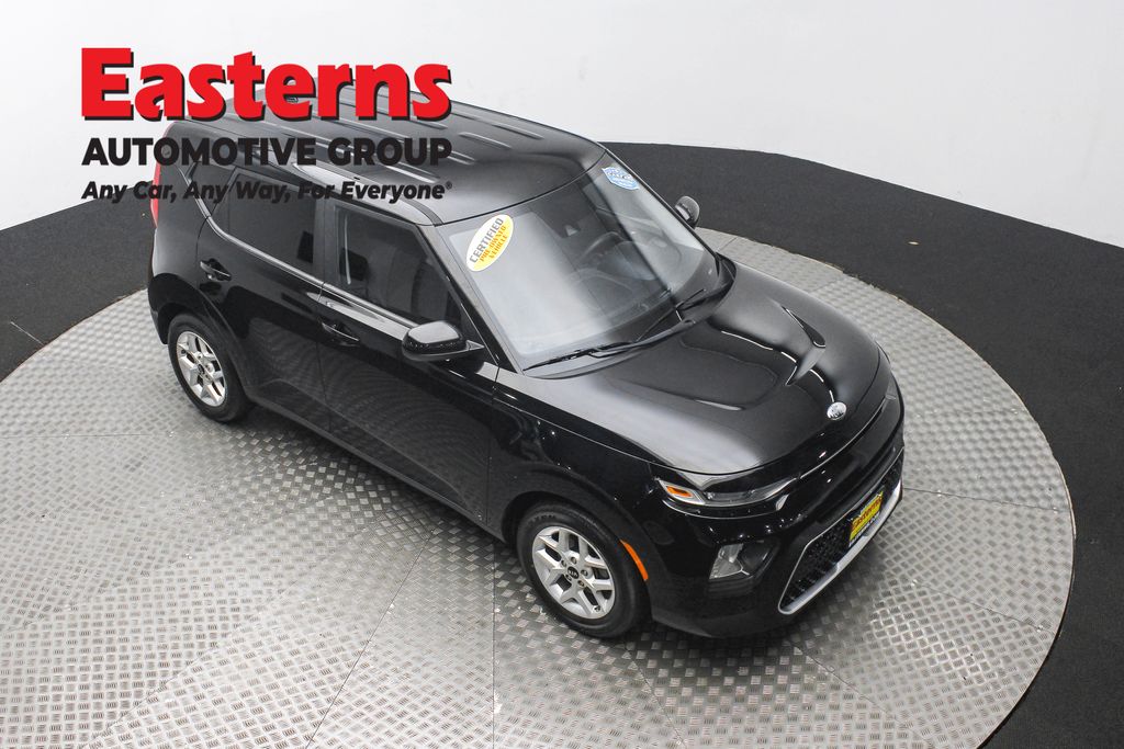 Vehicle image 13 of 63