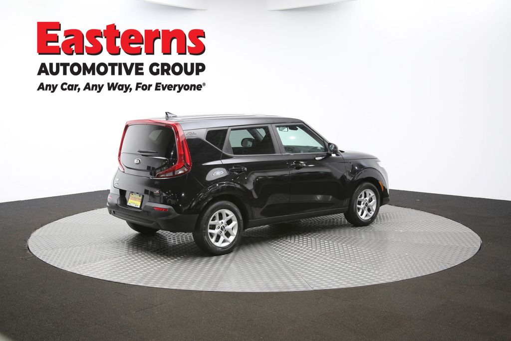 Vehicle image 26 of 63