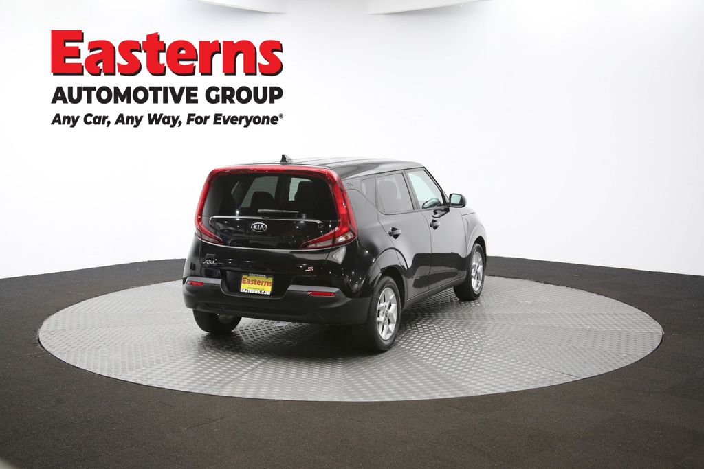 Vehicle image 23 of 63