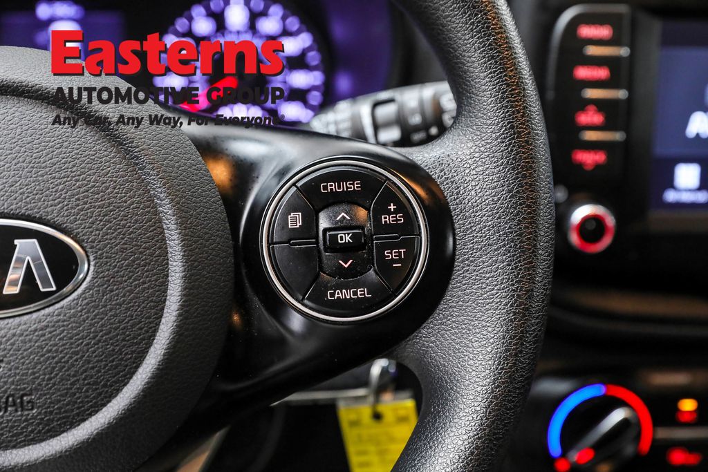 Vehicle image 61 of 63