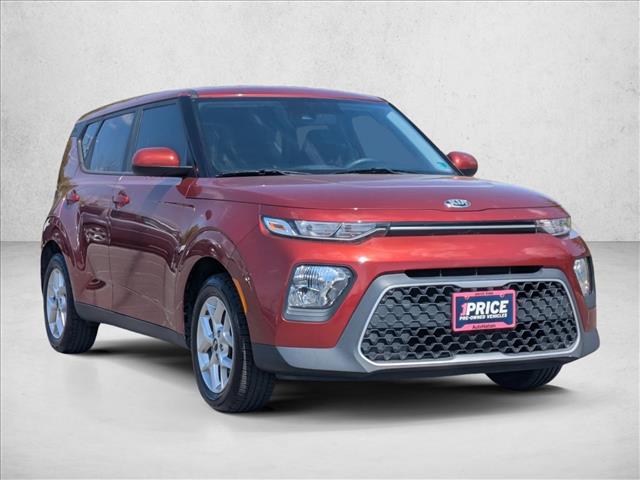 2020 Kia Soul S Image 3 of 23