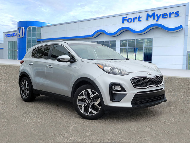 Vehicle image 9 of 31