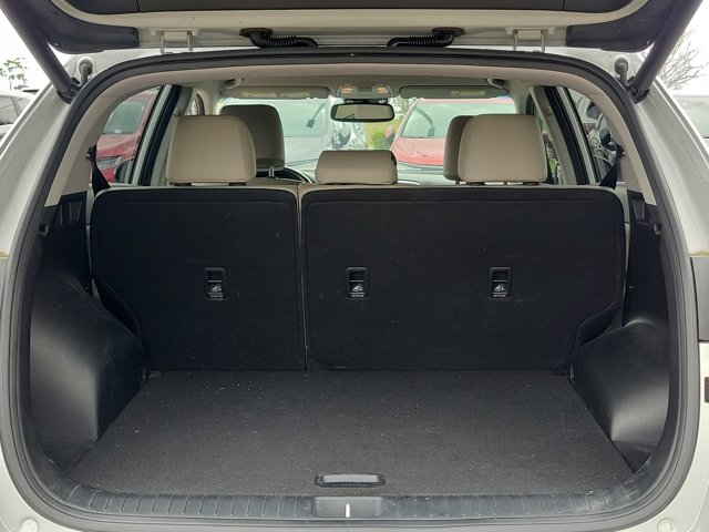 Vehicle image 15 of 31