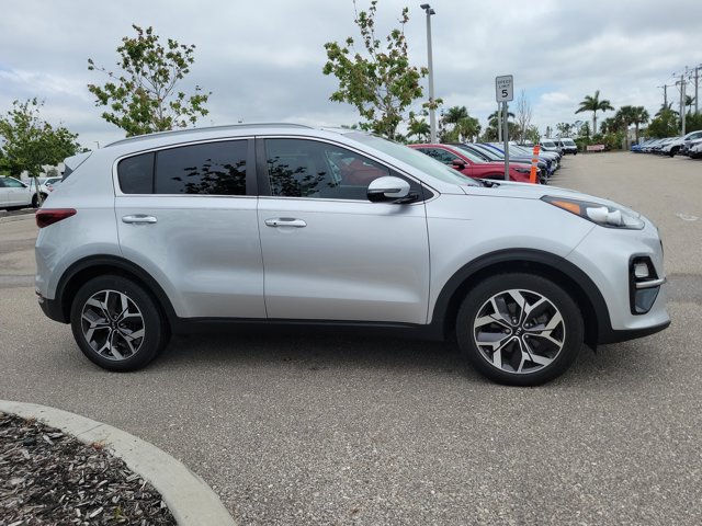 Vehicle image 7 of 31