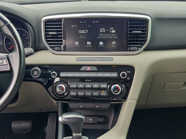 Vehicle image 24 of 31