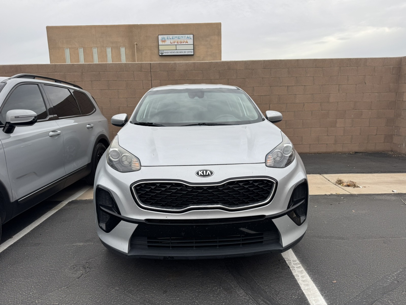 2020 Kia Sportage LX Image 2 of 5