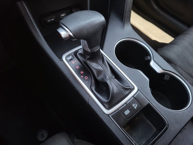 Vehicle image 21 of 29